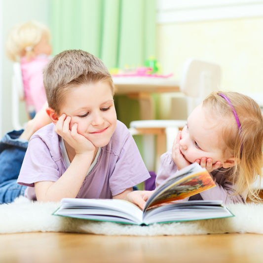 two-kids-reading